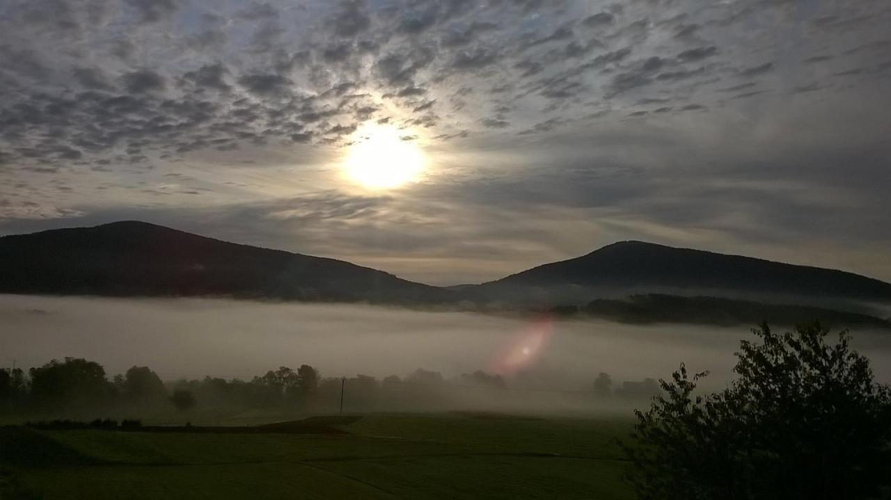 Domki Pod Groniem Kasina Wielka Exteriér fotografie